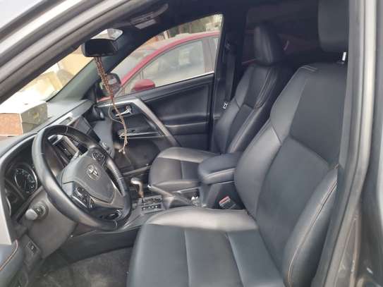 Toyota RAV4 2018 image 5