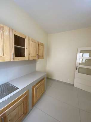 Appartement F4 à louer aux Maristes image 7