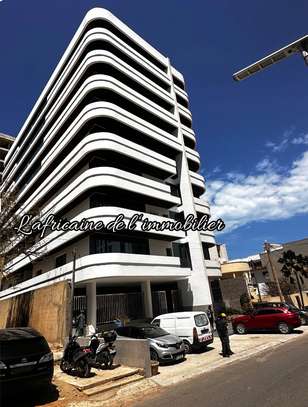 À louer – Appartement F4 de standing aux Almadies image 8