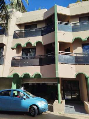 APPARTEMENT F4 A LOUER A NGOR EN FACE DU STADE image 2