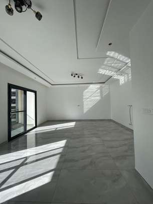 F4 neuf à louer au plateau image 15