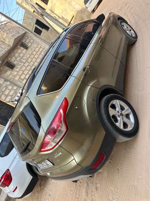 FORD ESCAPE image 2