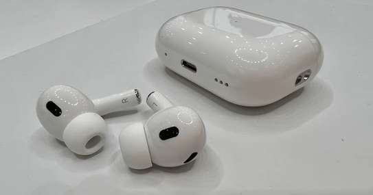 AirPods Pro 2 - Hands-On image 1