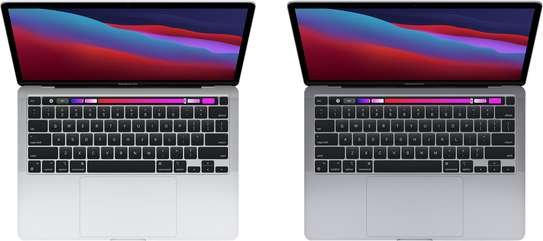 MacBook Pro 13 touchbar i7. image 1