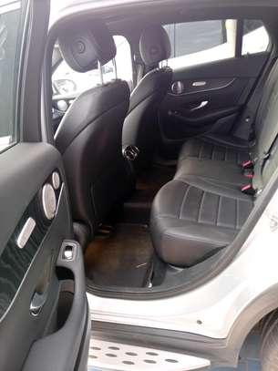 Mercedes GLC 300. ANNÉE 2017 image 1
