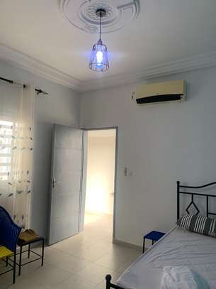 Villa F4 à louer à la Cité Akys de Bambilor image 7