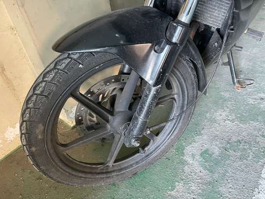 Honda CBR125 image 2