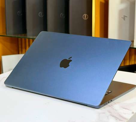 2025 Mac book Air Puce M4 de 15 Pouces image 9
