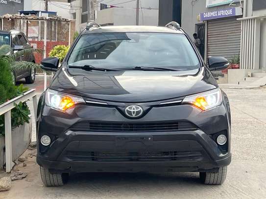 Toyota Rav4 image 8