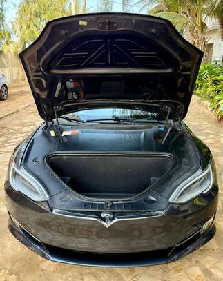 TESLA MODEL S 2016 image 9