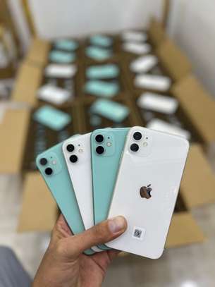 iPhone 11/128Go image 2