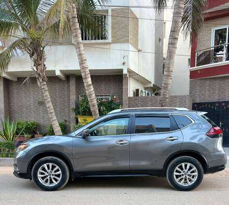 2018 NISSAN ROGUE SV image 13