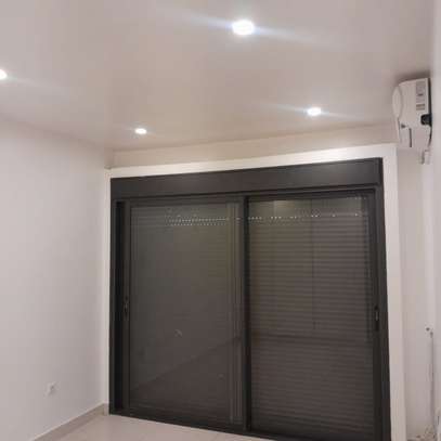 Appartement 3ch salon rdc a Yoff Virage image 7