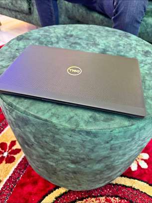 Dell Latitude 7420 image 4