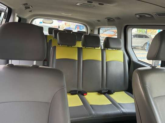 Hyundai Starex 15 places 2017 image 6