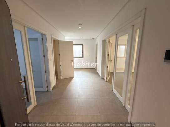 Appartement de type F4 à louer au point E image 10