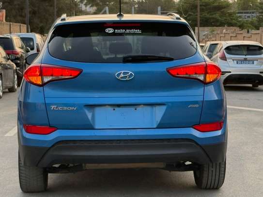 HYUNDAI TUCSON 2017 image 6