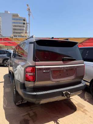 Toyota Prado 2025 image 3