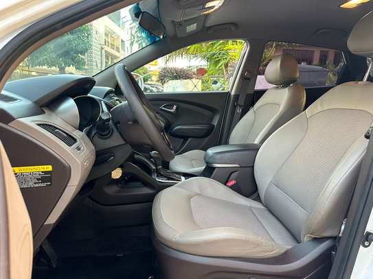 Hyundai tocson 2015 image 9