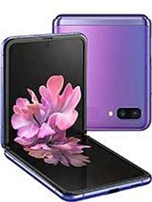 Samsung Galaxy ZFlip image 1
