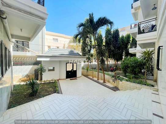 Appartement à louer aux Almadies image 1