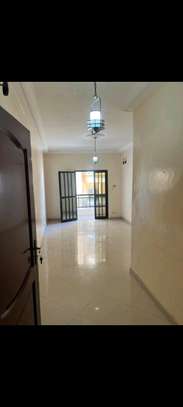 A LOUER UN APPT DE 02 CH SALON image 1