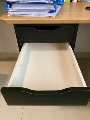 Bureau et Fauteuil image 5