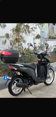 Honda vision image 6