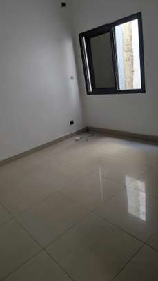 Aloue un grand apartuman de 3chambrsalon image 5