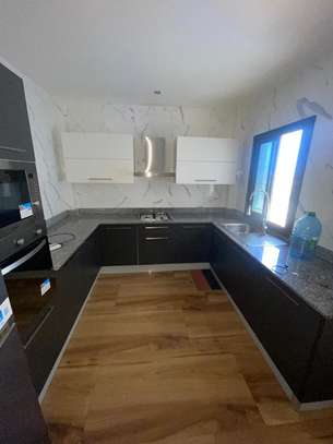 APPARTEMENT F5 AUX MAMELLES image 2