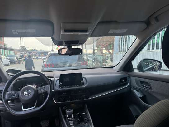 Nissan rogue 2021 image 4