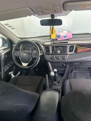 Rav4 image 4