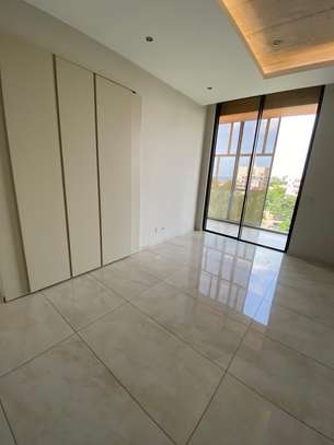 Appartement f4 à louer à fann image 5