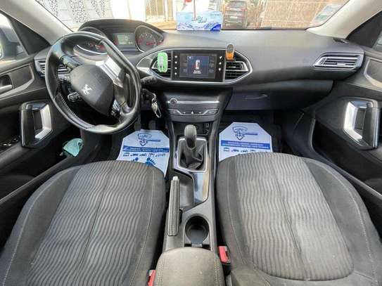 Peugeot 308  2016 image 4