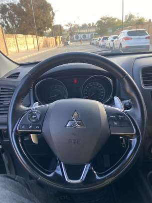 Mitsubishi rvr 2017 image 8