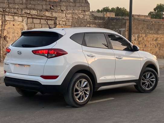 HYUNDAI TUCSON 2017 image 5