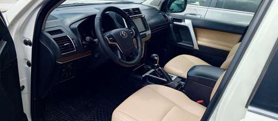 Toyota Prado 2018 image 5