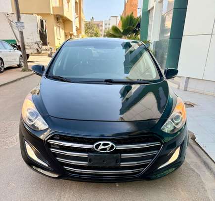 Hyundai elantra GT image 1