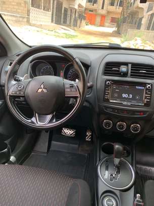 Mitsubishi RVR black edition image 10