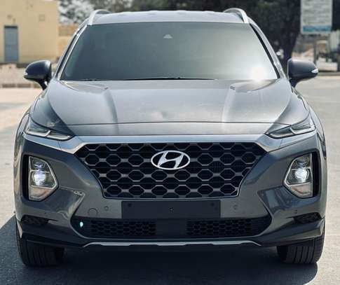 Hyundai Santafe 2020 image 1
