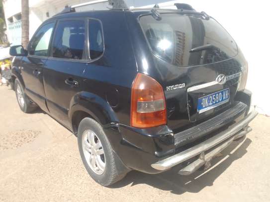 Hyundai tucson image 1