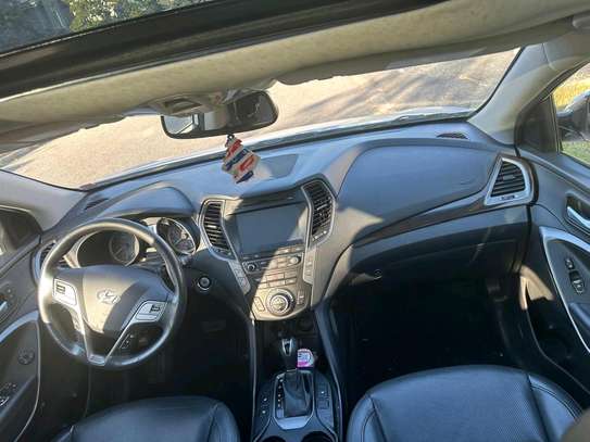 Hyundai santa fe 2017 image 5