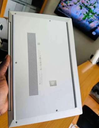 Hp EliteBook 840 G8 image 4
