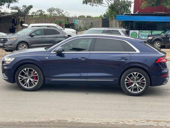AUDI Q8 2020 image 2