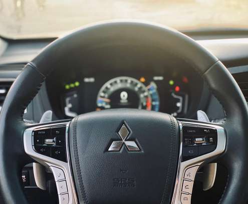MITSUBISHI PAJERO SPORT 2022 image 13