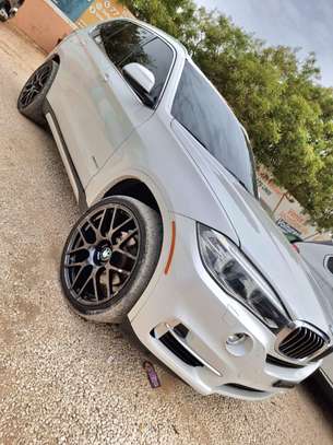 BMW X5 2014 Essence automatique venant full option image 10