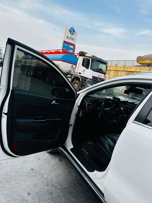 Location Kia Sportage ( 45k hors dakar ) image 4