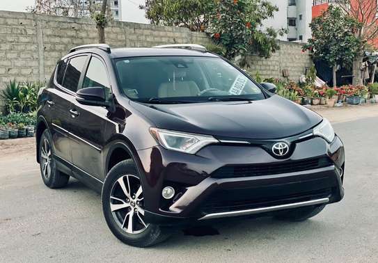 TOYOTA RAV4 2018 XLE AWD image 2