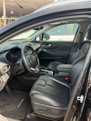 Hyundai santafe 2020 image 4