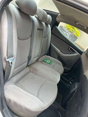 Hyundai elantra image 9